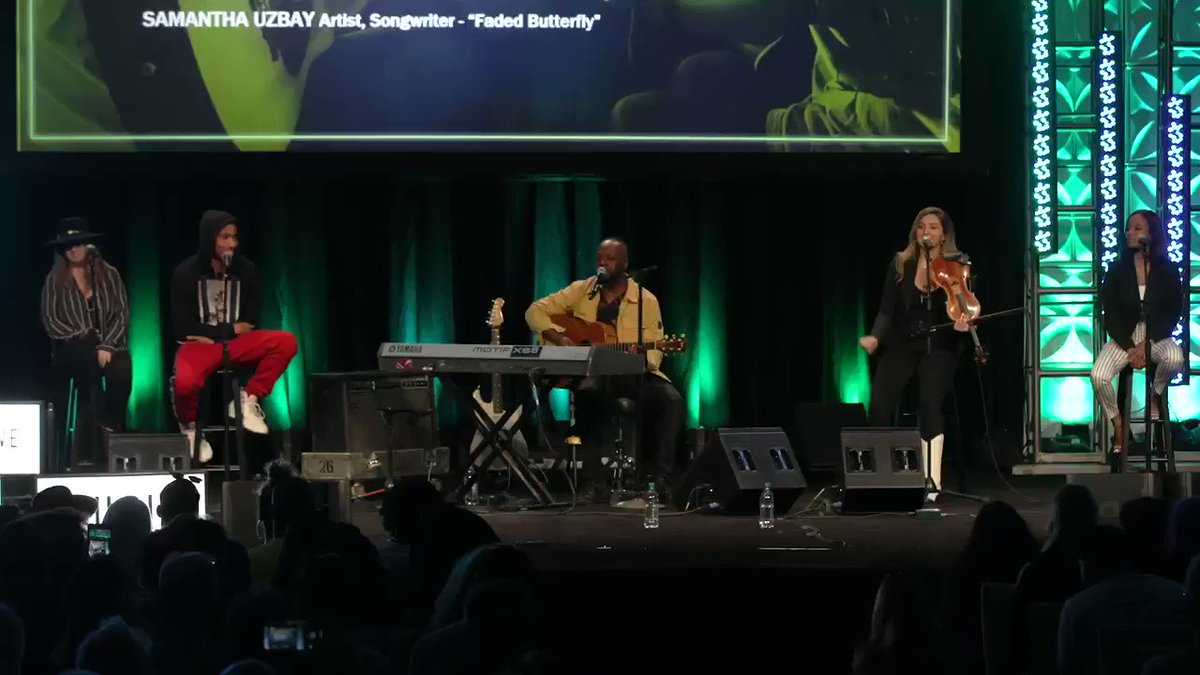 Samantha Uzbay with the Viola ????????????
At @ASCAP Expo in Hollywood!!! https://t.co/U4Y3IYBwNO