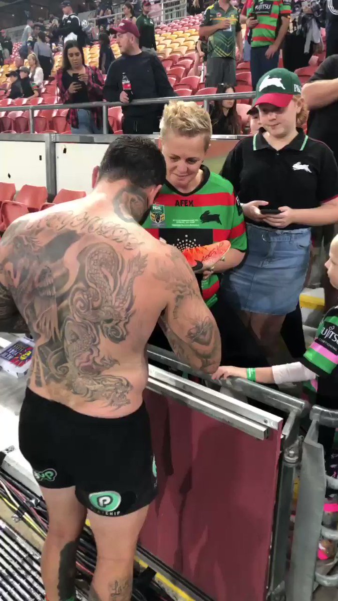 RT @NRL: And well done @Rendiggiti too... class ???????? https://t.co/GD5CR89JIX