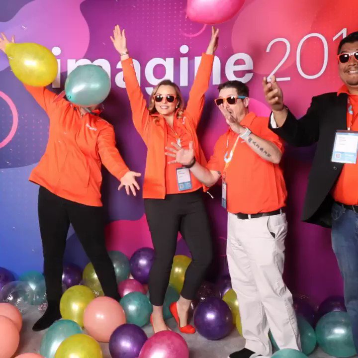 avalara: Such a fun photo booth at #MagentoImagine 2019 with some of the incredible Avalara team! https://t.co/rfoDkUSFbn