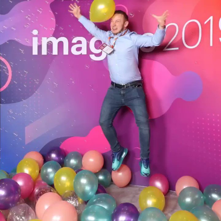max_pronko: Happy jumping at #MagentoImagine https://t.co/iSN7YNGtkj