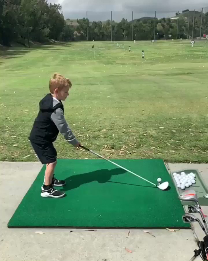 Already borrowing his dad’s clubs ????#ACEKNUTE https://t.co/0Lw77YiJZc