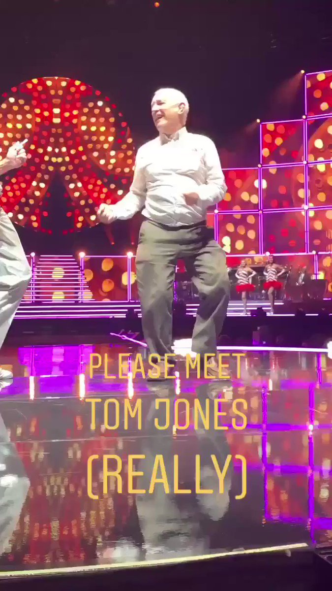 Please meet the other TOM JONES. (Really). #Dublin #TheManTheMusicTheShow https://t.co/4KByWtawDN