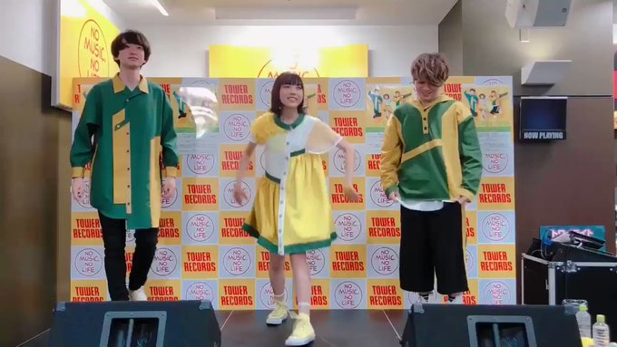 視聴回数80万回突破👏🏻✨ この曲でスピスピに出会ってくれた人も、何回も見てくれよる人もありがとうっ😚😚😚明日明後日は東 視聴回数80万回突破👏🏻✨ この曲でスピスピに出会ってくれた人も、何回も見てくれよる人もありがとうっ😚😚😚明日明後日は東