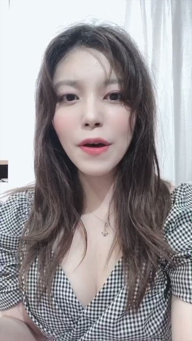 マクロスF ダイアモンドクレバスアカペラカバーしました🌹✨続きは #FANTY で💋プレミアムReinaゼミ生への登録待 マクロスF ダイアモンドクレバスアカペラカバーしました🌹✨続きは #FANTY で💋プレミアムReinaゼミ生への登録待