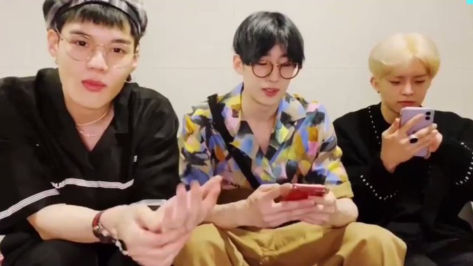 🦊:アリスが新曲気になってるみたいだね!公開まであと少しだから、もうちょっと待ってね!(方言強め笑)🐰:これはどう?🦊: 🦊:アリスが新曲気になってるみたいだね!公開まであと少しだから、もうちょっと待ってね!(方言強め笑)🐰:これはどう?🦊: