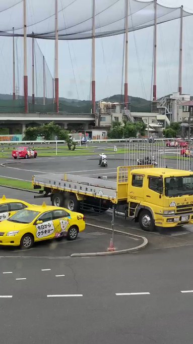 おぉぉぉっとぉぉぉぉぉカリメロ選手まさかの落車ァァァァ!!!! おぉぉぉっとぉぉぉぉぉカリメロ選手まさかの落車ァァァァ!!!!