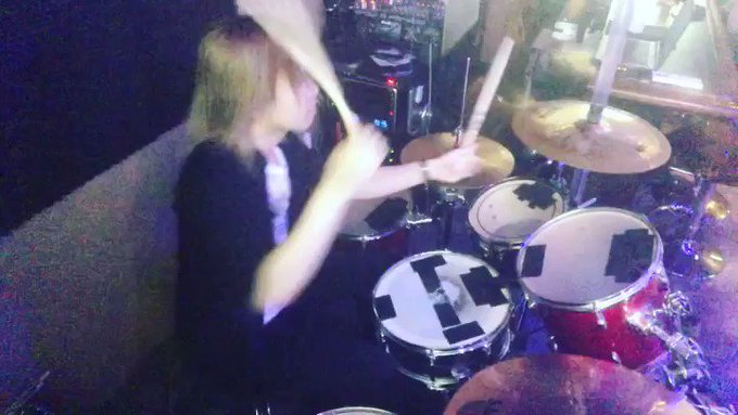 ふわふわ時間/放課後ティータイムJKドラマーのりっちゃんがやらなそうなフレーズ入れて演奏してみた\( ˙-˙ )/#桜高 ふわふわ時間/放課後ティータイムJKドラマーのりっちゃんがやらなそうなフレーズ入れて演奏してみた\( ˙-˙ )/#桜高