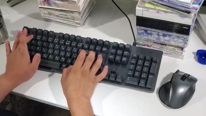 無様なほどきみが好きだったから(ッターン!)これを打つだけの動画なんたけどタイピングくっそ遅くて笑える早くレスバとかチャ 無様なほどきみが好きだったから(ッターン!)これを打つだけの動画なんたけどタイピングくっそ遅くて笑える早くレスバとかチャ