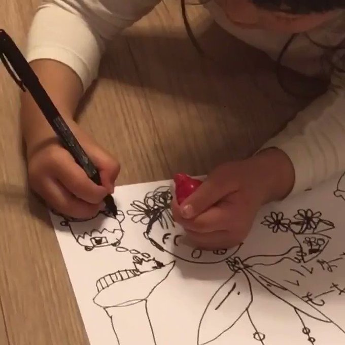 #4歳 になり、文字も逆さに書き出した頃。#ここたま#一芸チャレンジ#スッキリ#金曜ドーガショー#安村直樹#逆さ絵#4歳 #4歳 になり、文字も逆さに書き出した頃。#ここたま#一芸チャレンジ#スッキリ#金曜ドーガショー#安村直樹#逆さ絵#4歳