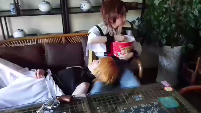 #最遊記 #コスプレ #cos三空 39悟空:うまい~~(≧ω≦)/寝ている三蔵:…………? #最遊記 #コスプレ #cos三空 39悟空:うまい~~(≧ω≦)/寝ている三蔵:…………?