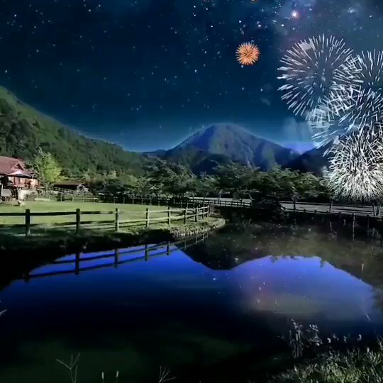 静岡市葵区井川オートキャンプ場まえで田代諏訪神社26夜祭で毎年8月26日に打ち上げられる打ち上げ花火は、迫力が違う動画は 静岡市葵区井川オートキャンプ場まえで田代諏訪神社26夜祭で毎年8月26日に打ち上げられる打ち上げ花火は、迫力が違う動画は