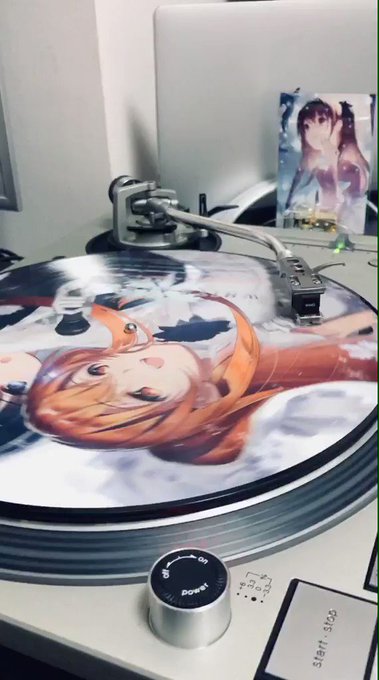 オルゴールと買い損ねたレコードともに届きました✨ほんと綺麗だな〜 #wa2 オルゴールと買い損ねたレコードともに届きました✨ほんと綺麗だな〜 #wa2