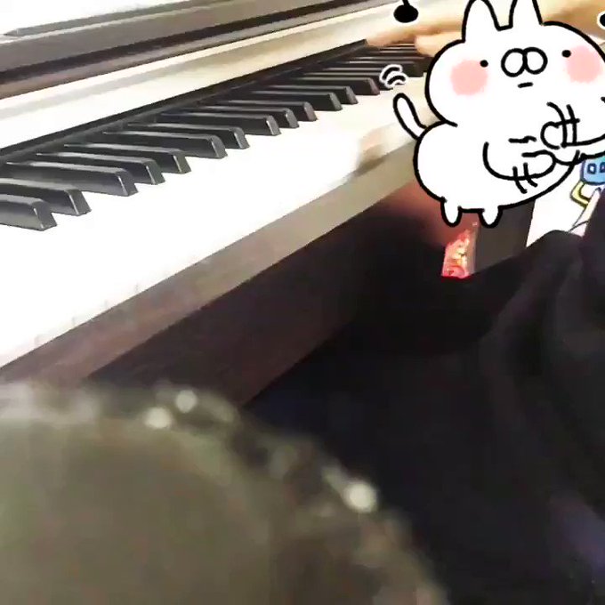 るいちゃんがピアノ弾いてて私も弾きたくなった!今日も実家に荷物取りに行った時にふわっと弾いたけど弾いてないと全然弾けなく るいちゃんがピアノ弾いてて私も弾きたくなった!今日も実家に荷物取りに行った時にふわっと弾いたけど弾いてないと全然弾けなく