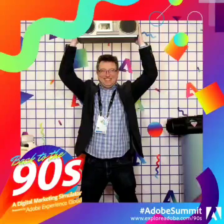 AccordingtoFred: Last time I was at #AdobeSummit and got photobombed by @markboothe . https://t.co/3mDxjGglm3