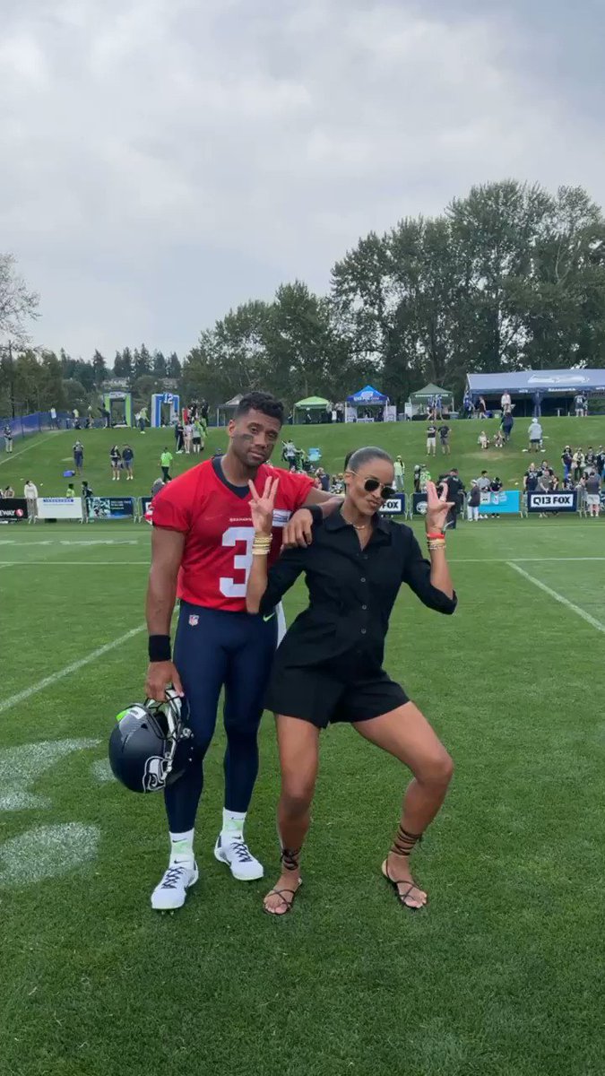 It’s About That Time! ❤️????
Year 10. Proud of you Baby @DangeRussWilson
 #TrainingCamp https://t.co/aHpyheL1BK