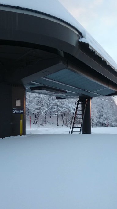 12時30分現在 雪が降っております。雪道を走行される場合には滑り止めを装着して下さい。ノルン水上スキー場は、本日22: 12時30分現在 雪が降っております。雪道を走行される場合には滑り止めを装着して下さい。ノルン水上スキー場は、本日22: