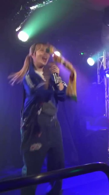 朝からライブ映像投稿です🥱みんなが起きる前にっ!!!週末疲れてなーい?通勤時間にこの曲を聴いて元気出してねっ!!そして、 朝からライブ映像投稿です🥱みんなが起きる前にっ!!!週末疲れてなーい?通勤時間にこの曲を聴いて元気出してねっ!!そして、