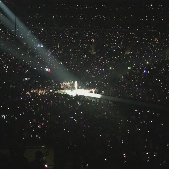 RT @gracehelbig: FOUND OUT MY HEALTH INSURANCE DOESNT COVER THIS. #KobeBryant #1989TourLA http://t.co/UIZ8vxxV0O