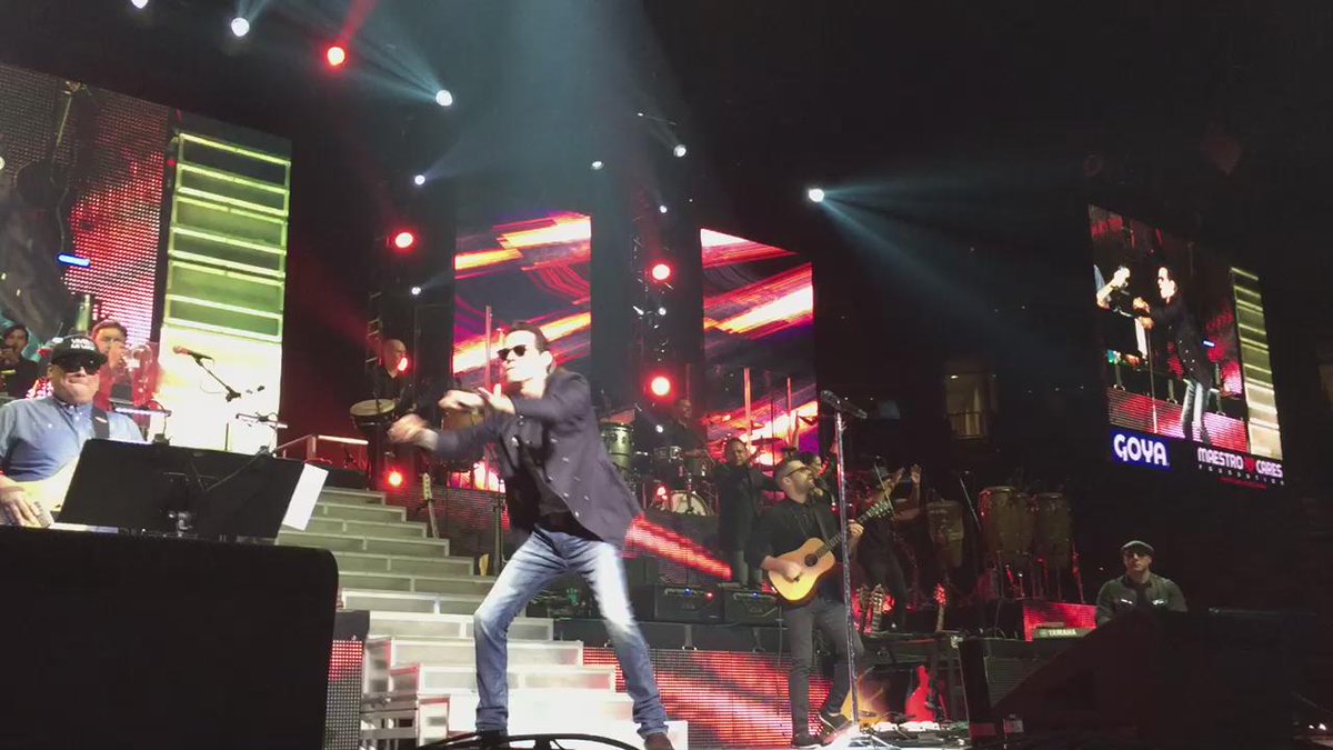 RT @tdgarden: The stage is heating up! @MarcAnthony showing off his moves during the #Unido2 tour at #TDGarden http://t.co/ZtUFcdnq3u