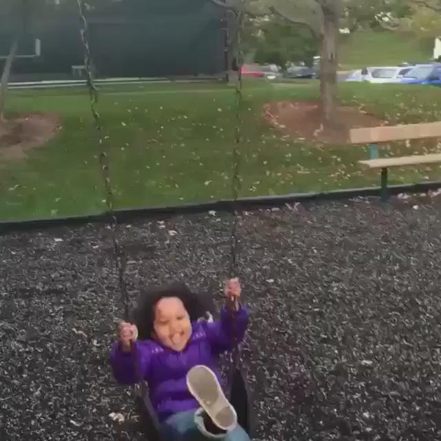 RT @autocorrects: Me as a child https://t.co/TsKXVg04Av
