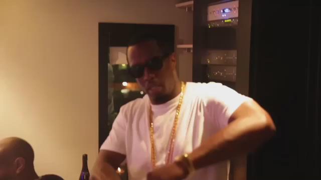 It's a celebration!! Blessed to see another year and continue to do what I love!! Let's GO!! #MMM7AM #ItsMyBirthday https://t.co/ajuCV9NGvk