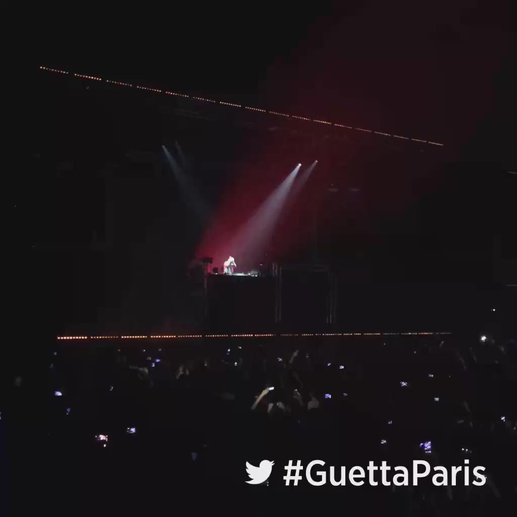 .@davidguetta VS @justinbieber https://t.co/yv7C2mYBxd #GuettaParis https://t.co/LrqqibFgTg