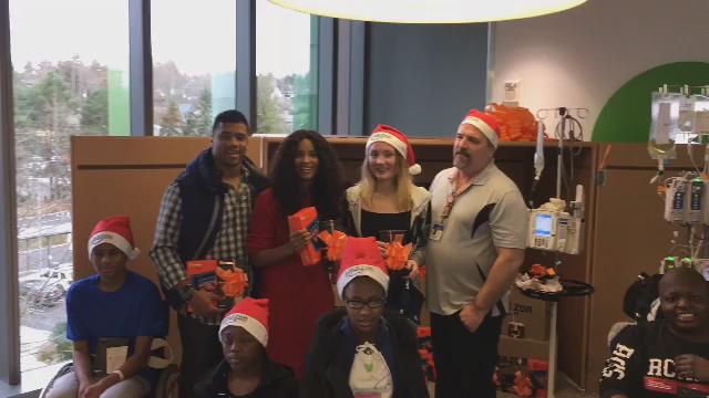RT @DangeRussWilson: Thanks @Amazon for helping @Ciara & I pass out @AmazonKindle to ALL the kids @SeattleChildren for Christmas! https://t…