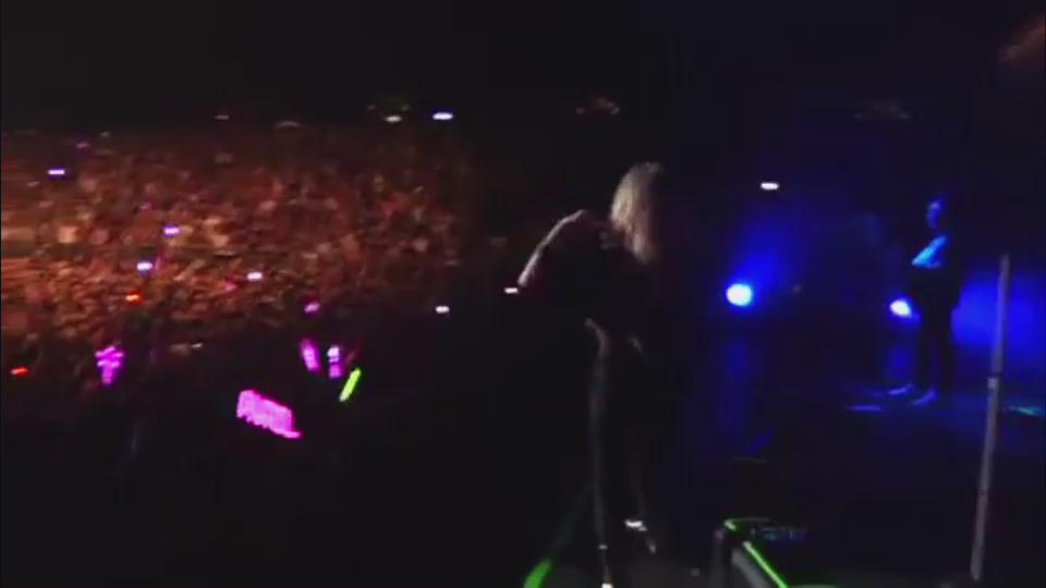 RT @vhitalavigne: We are family n we are united for @AvrilLavigne https://t.co/K3K4FjGz6a