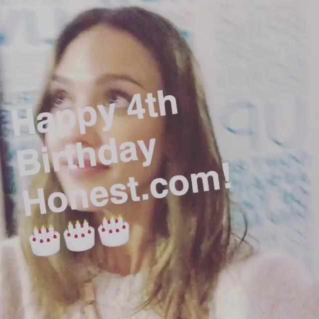 Celebrating 4 yrs @Honest ???????????? https://t.co/vOEHw7eRvT