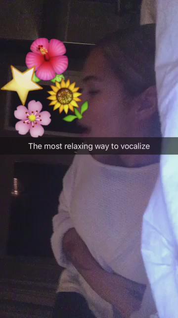 Singing lying down, I wish I could do this onstage ???? #snapchat #iamleonalewis https://t.co/mefZT8y93L