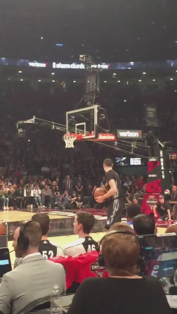 O'Shea Jr. sent me this from his seat at the NBA SLAM DUNK CONTEST. https://t.co/WFIOp3ulv6