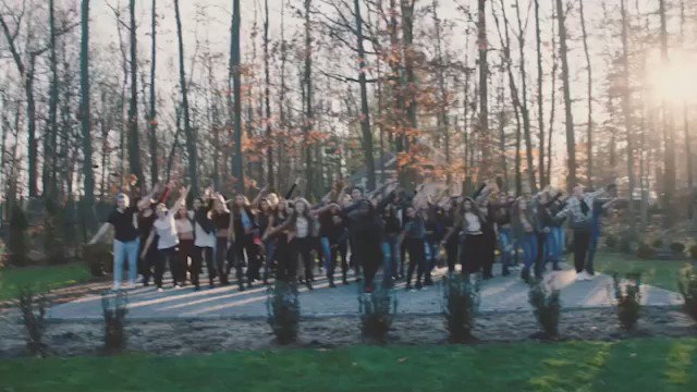 RT @theknocks: The amazing kids at Studio L dance studio put together a dope dance for Kiss The Sky with @wyclef...watch and learn https://…