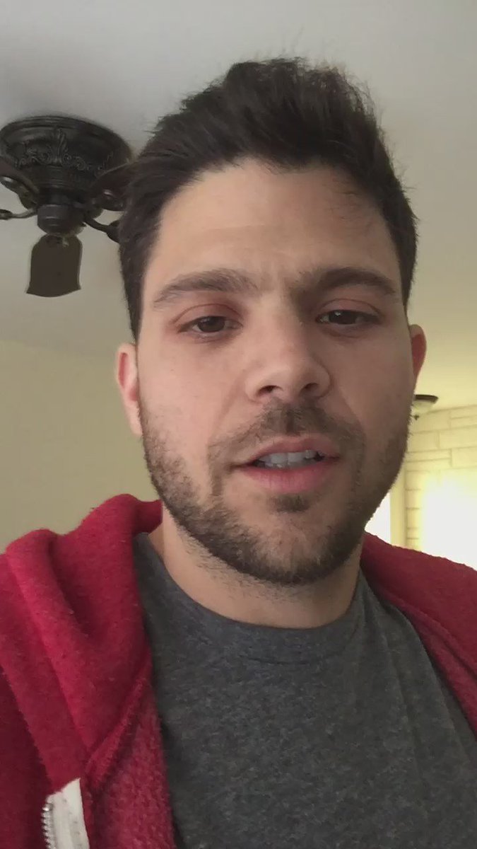 Little sneak peak from the @B4BPodcast ! Can my mom do 4 push-ups? https://t.co/b8J3td7YaS https://t.co/s5egi9yUfc