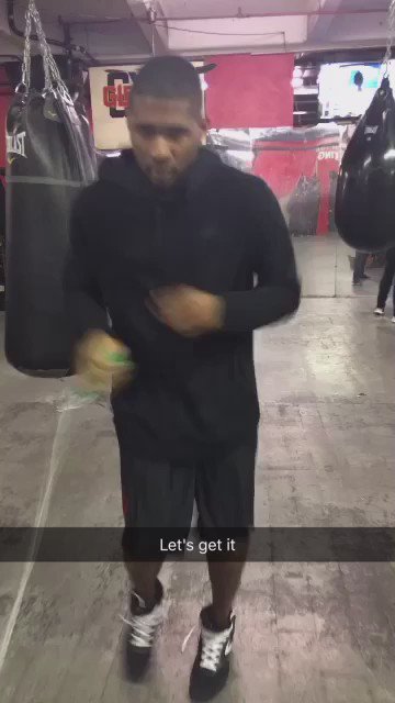 Putting in that work. Snapchat: howusnap https://t.co/GXODiqHXKD