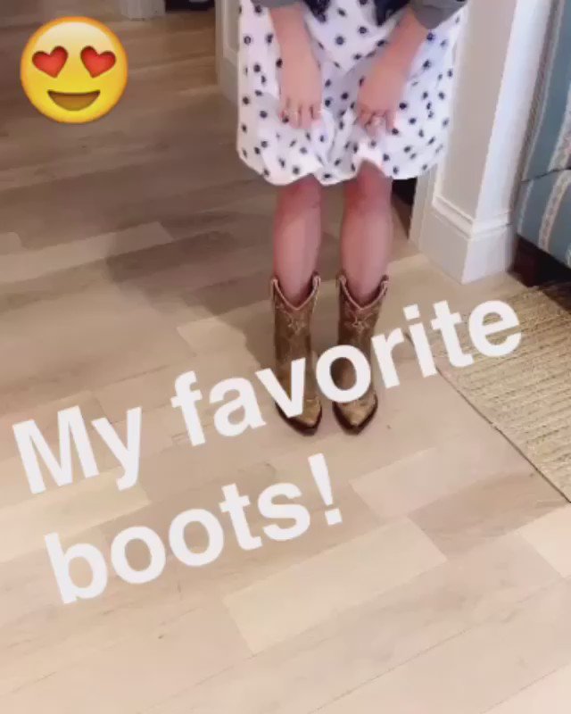 ????✨❤️ Love these boots! @draperjames (More #whyNFW on #Snapchat ???? https://t.co/ucFJe322ya) https://t.co/JTlR5pYUEb