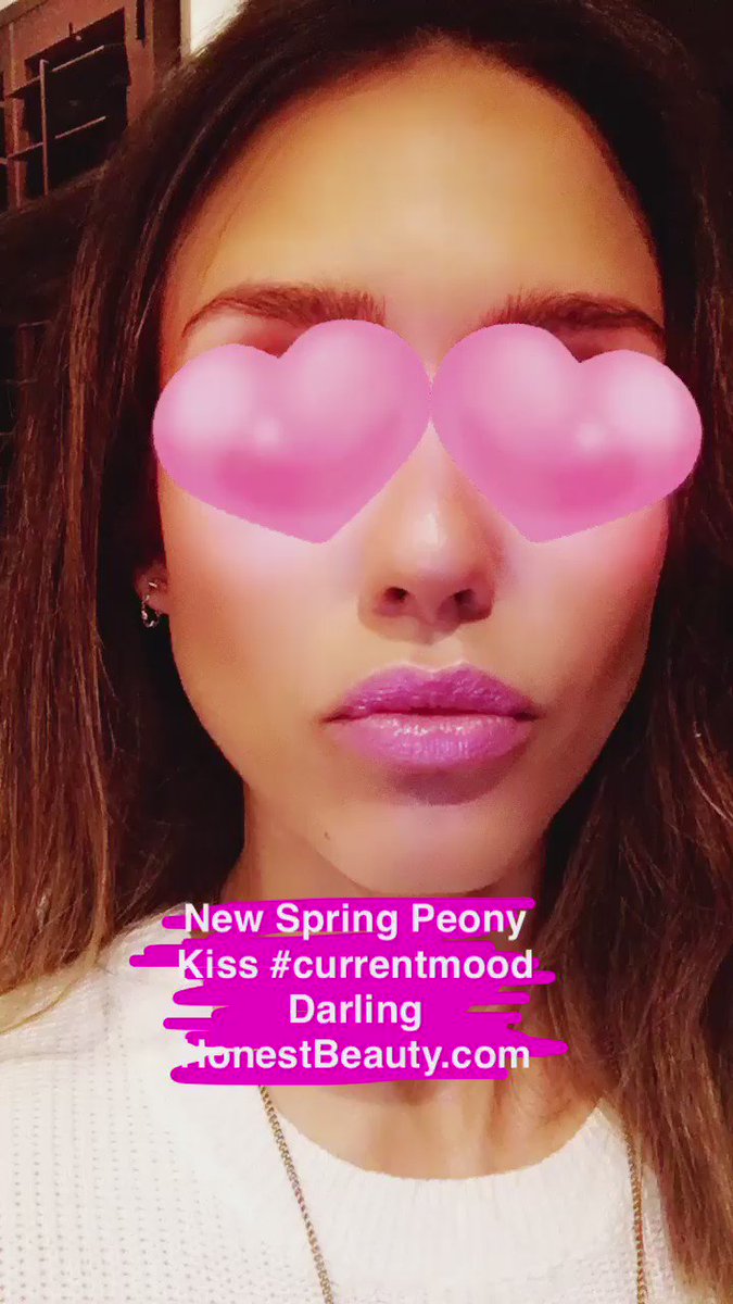 #currentmood #Darling @Honest_Beauty #peonykiss ???????????? https://t.co/uESjn6PMml