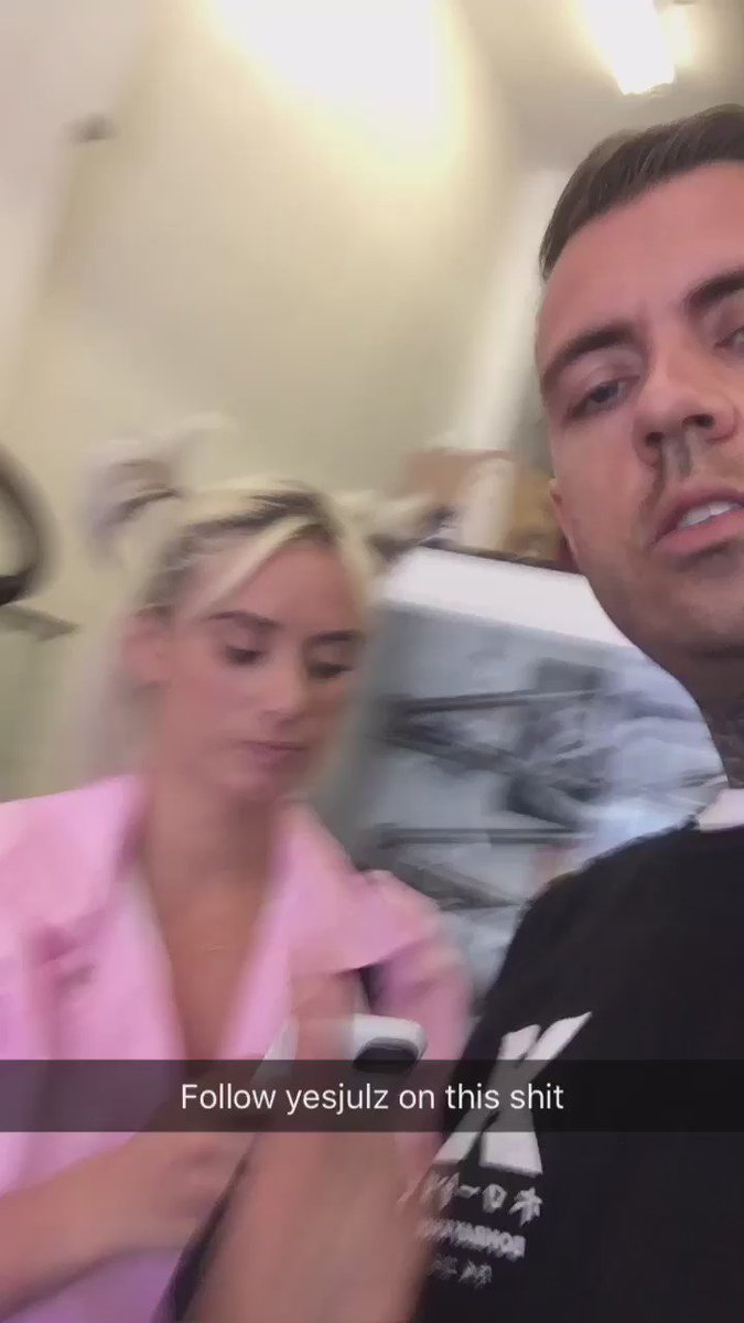 RT @nojumperdotcom: Just did an amazing interview follow @yesjulz and https://t.co/D3sBcpgYmO on the snaps b https://t.co/mpaKhLCQde