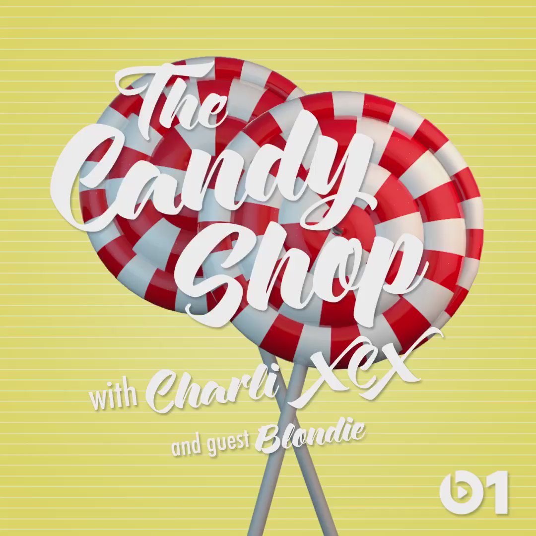 omfg beats1 tonight with blondie!!!
12PM LA / 3PM NY / 8PM UK https://t.co/s6j3VqRHm0
