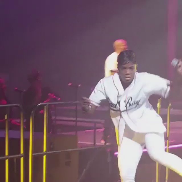 RT @hanginwitcoop: Imma just do this dance every time I leave work ???????????? https://t.co/JwrgHd4LSg