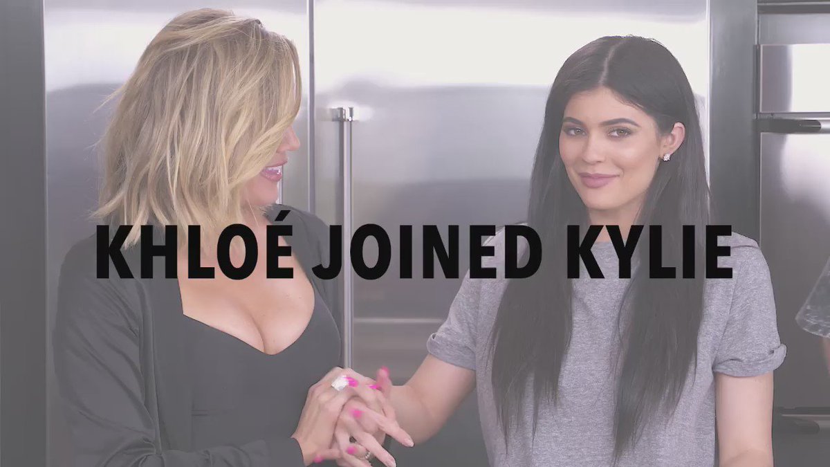 We made sliders on @KylieJenner’s app, but I have all the bloopers on mine ???? Watch now!!! https://t.co/ScfAvFHuD5 https://t.co/1gQpF4qDsT