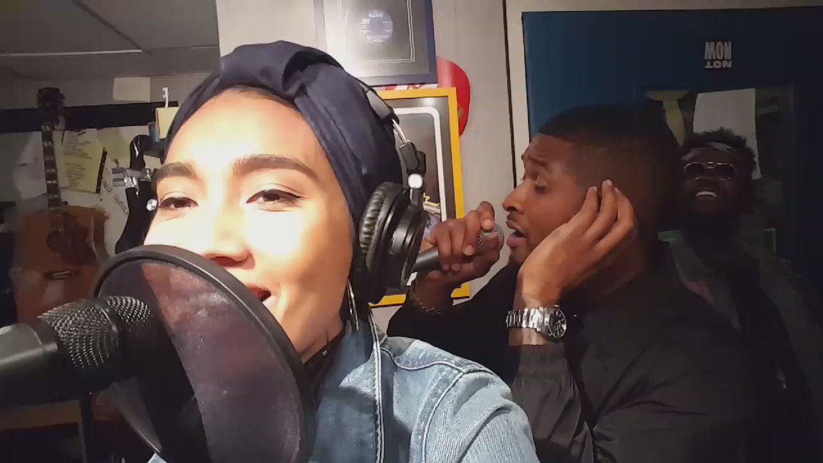 RT @yunamusic: NEW YORK / rehearsing Crush with @usher & @theroots❤ https://t.co/8QyANkarvP