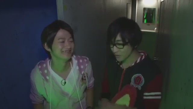 びびってる下野さんとてらしーが可愛過ぎて、、、てか最後の下野さんの「ヘルプミ〜」がたまらんです!!!、、!、#うたプリ びびってる下野さんとてらしーが可愛過ぎて、、、てか最後の下野さんの「ヘルプミ〜」がたまらんです!!!、、!、#うたプリ