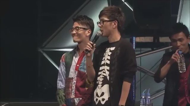 2人ともメガネ…ブッフォ(꒪ཀ꒪)#櫻井孝宏 #福山潤#K #アニメK #anime_k 2人ともメガネ…ブッフォ(꒪ཀ꒪)#櫻井孝宏 #福山潤#K #アニメK #anime_k