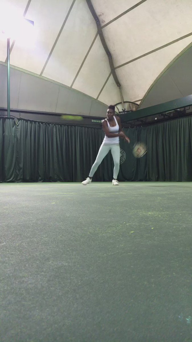 Rain? No prob, Grind fest indoors. Tomorrow? Singles and doubles with the lovely @serenawilliams https://t.co/MlnjGFhnsN