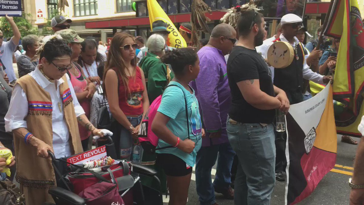RT @pplsummit: Ramapough Lenape Nation lead the #CleanEnergyMarch in Philly. #DNCinPHL https://t.co/0eEFkYSRhY