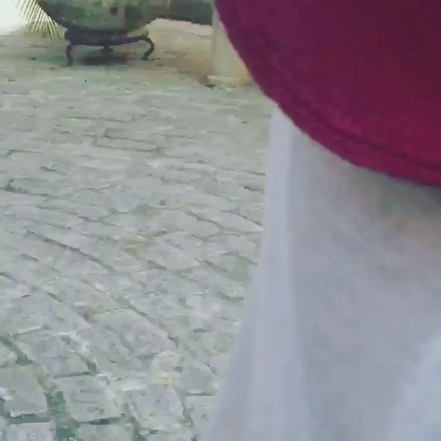 OMG! Follow Me to Art Basel ????????????????. https://t.co/kpD0ClysOD https://t.co/WxzlnHGd8r