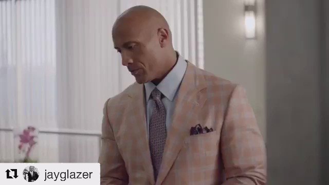 RT @CungLe185: RT Don't miss @ballershbo tonight when @therock & @jayglazer get together = a lot of trouble. Do you know the game? https://…