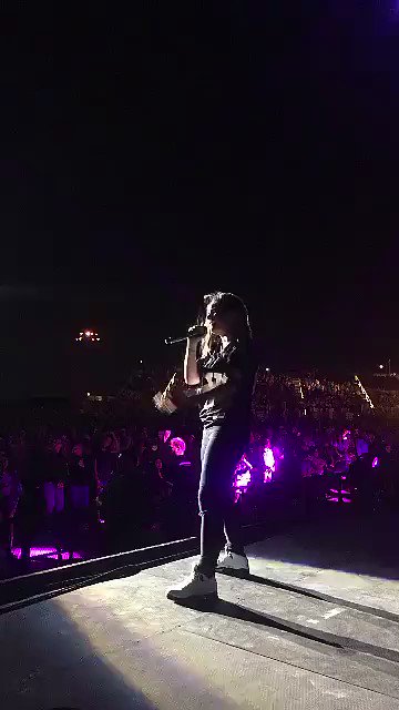 Thank U for an amazing day & night, Chi-Town. https://t.co/bQhE5J15R1