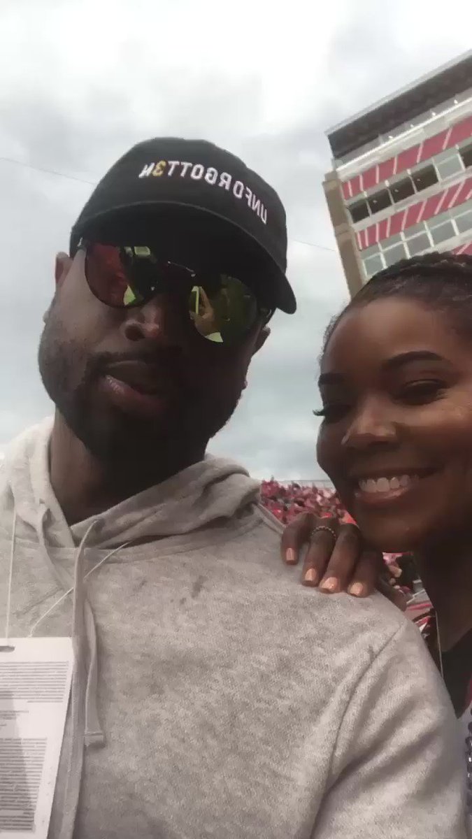 RT @HuskerFBNation: In the house.

✊ @DwyaneWade and @itsgabrielleu.

#GBR https://t.co/BpmudGlHCX