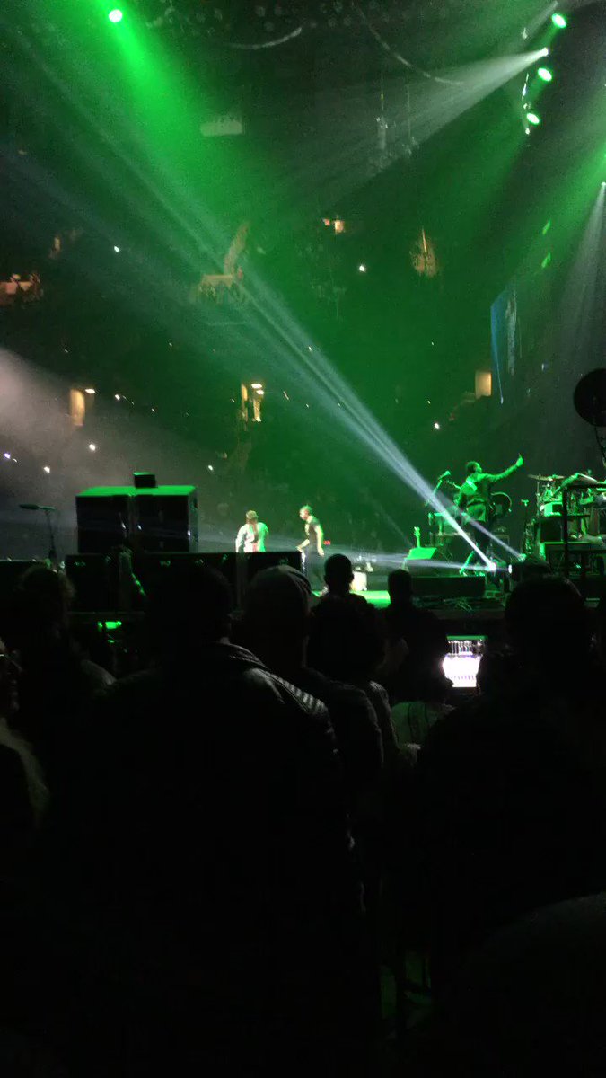 RT @iHeartRadio: What a night! @Usher & @LilJon turned up and got everyone dancing the night away! #PowerHouseNYC https://t.co/QjtmlxXFBQ